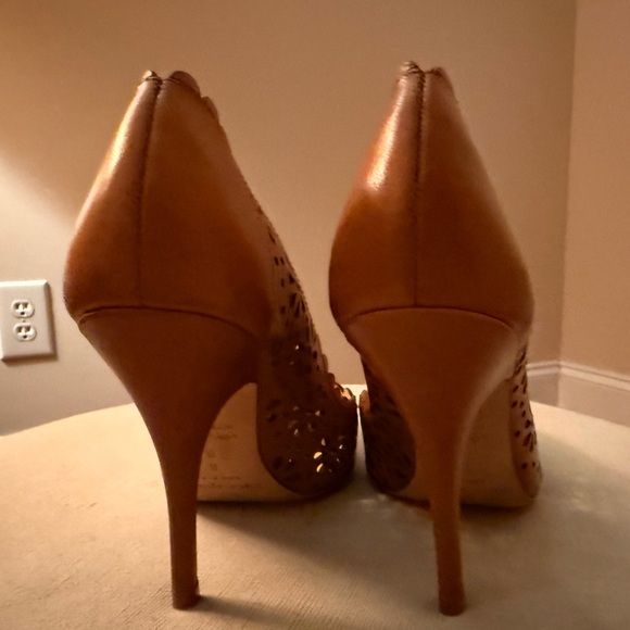 ✨LIKE NEW ✨Kate Spade Lana Light Camel Pump Size 6 - Picture 5 of 16